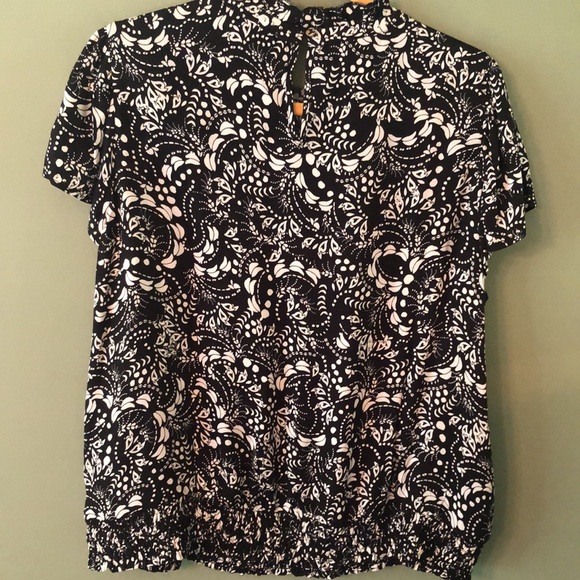 KWOT Belldini plus embellished flutter sleeve top - Picture 4 of 7